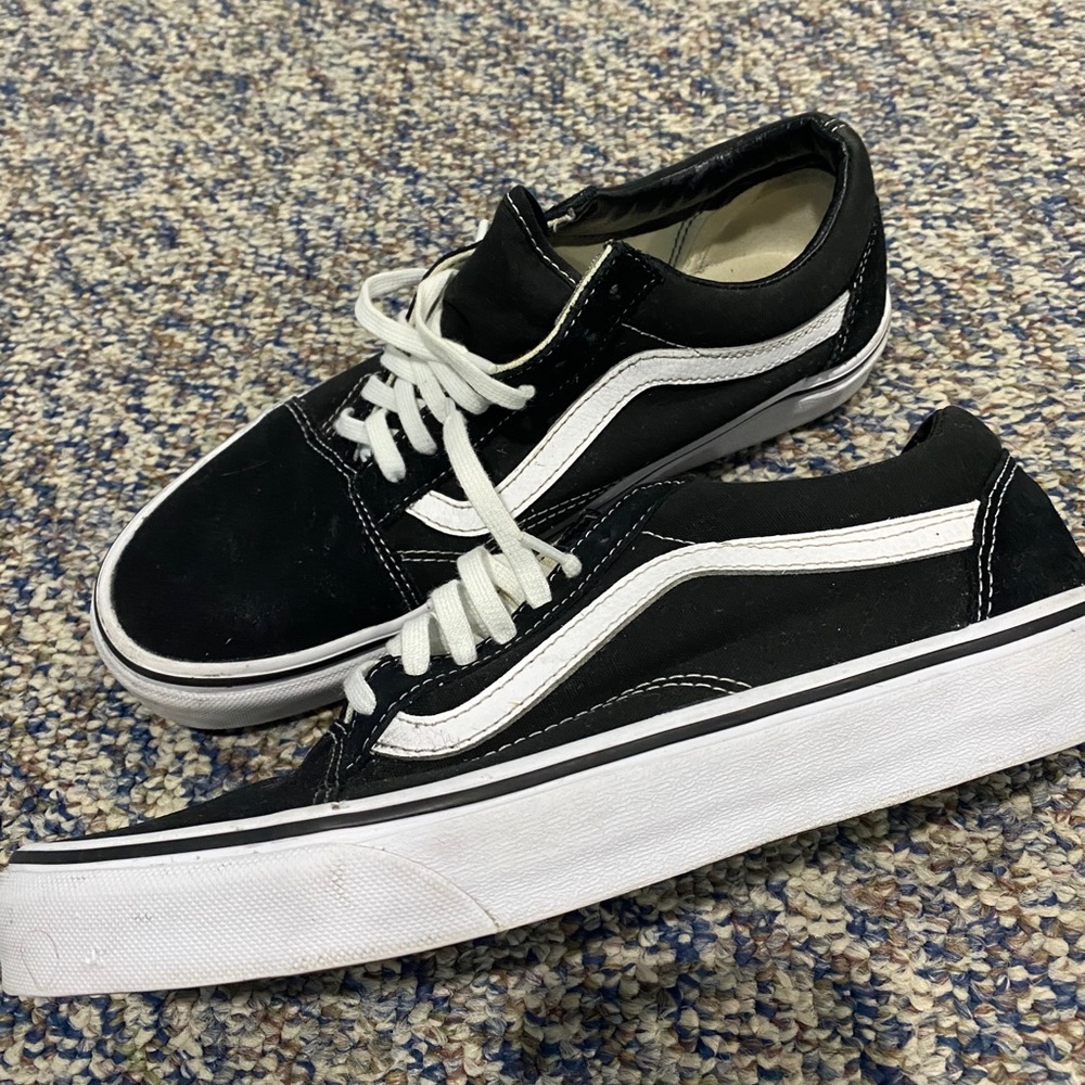 Vans - Picture 2 of 4